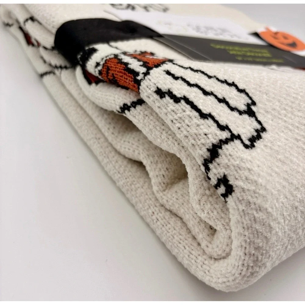 Goblin & Ghoul Reading Ghosts Halloween Throw Blanket and Pillow Set Cream